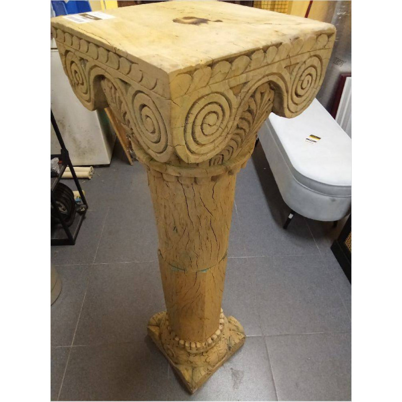 COLUMNA TALLADA PIEZA UNICA 30X30X114