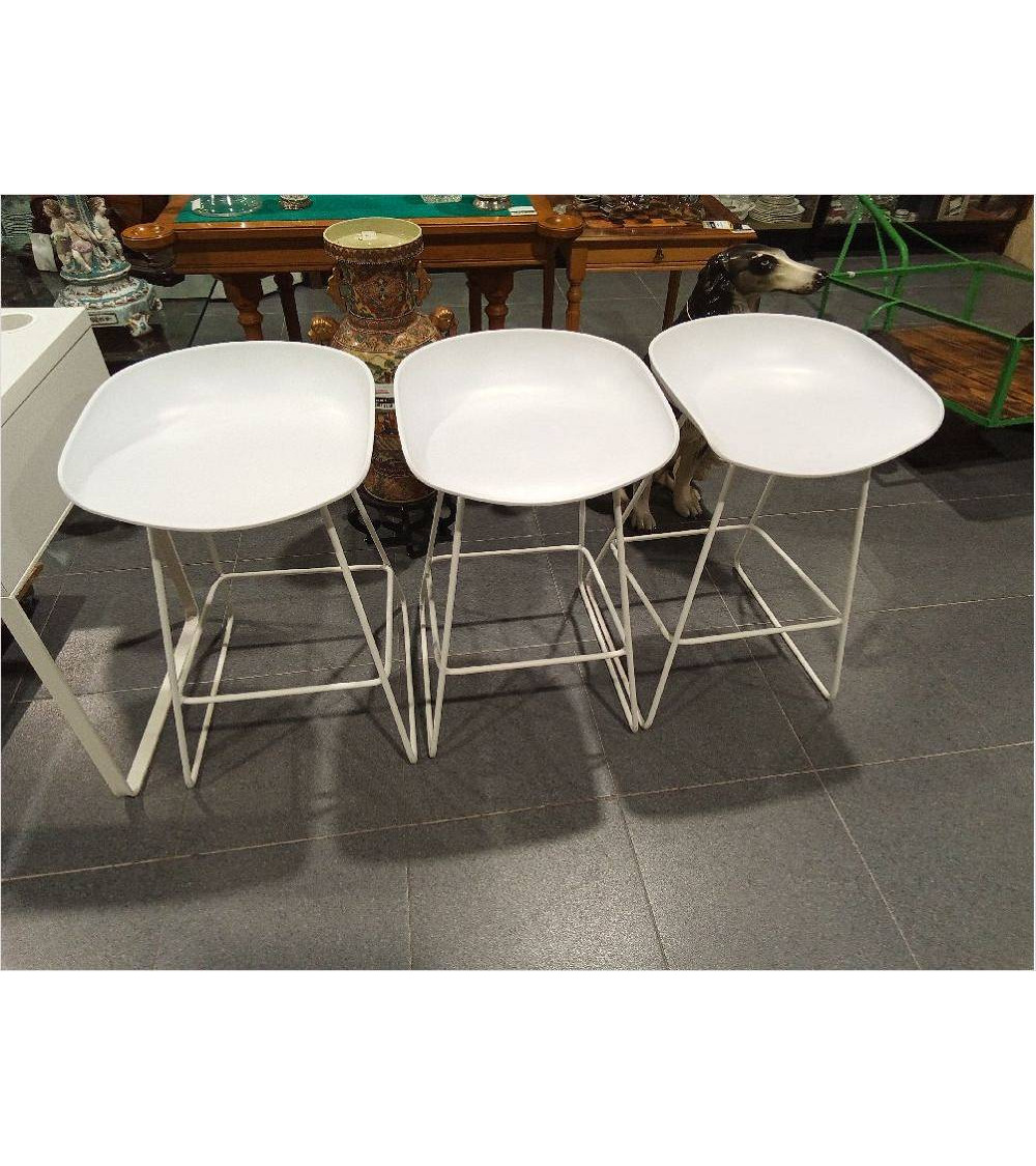 TABURETE ALTO BLANCO DISEÑO