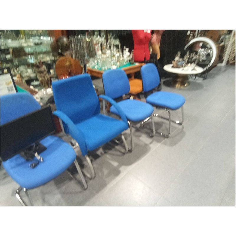 SILLA AZUL OFICINA