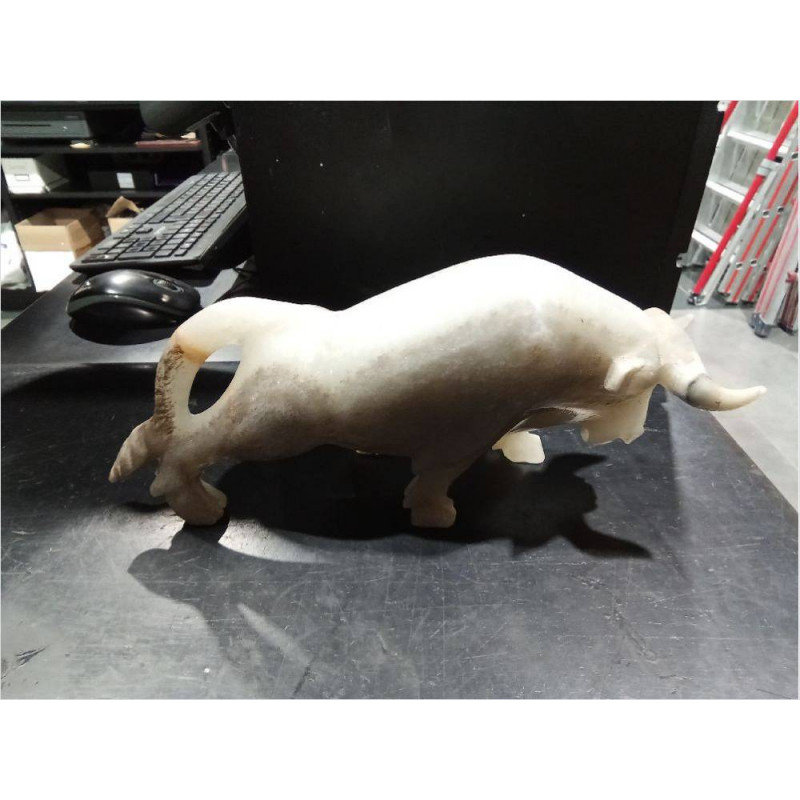TORO ALABASTRO