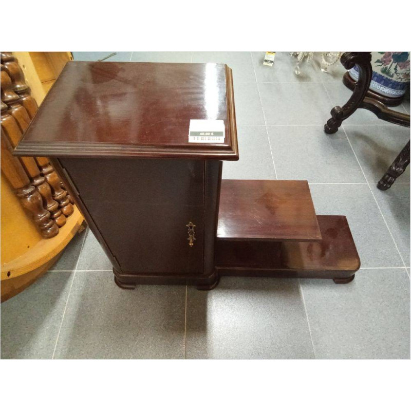 MUEBLE BAJO ESTANTES
