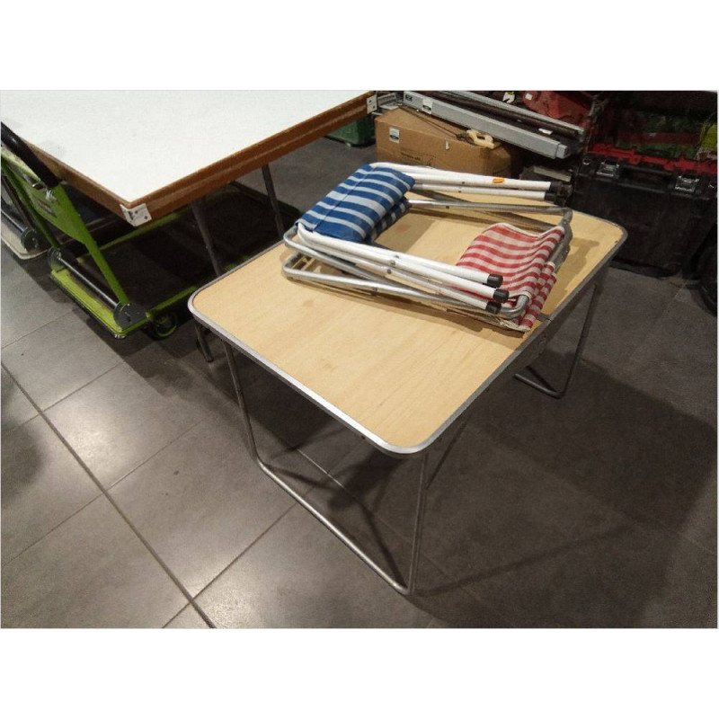 MESA  CAMPING CON 3 SILLAS