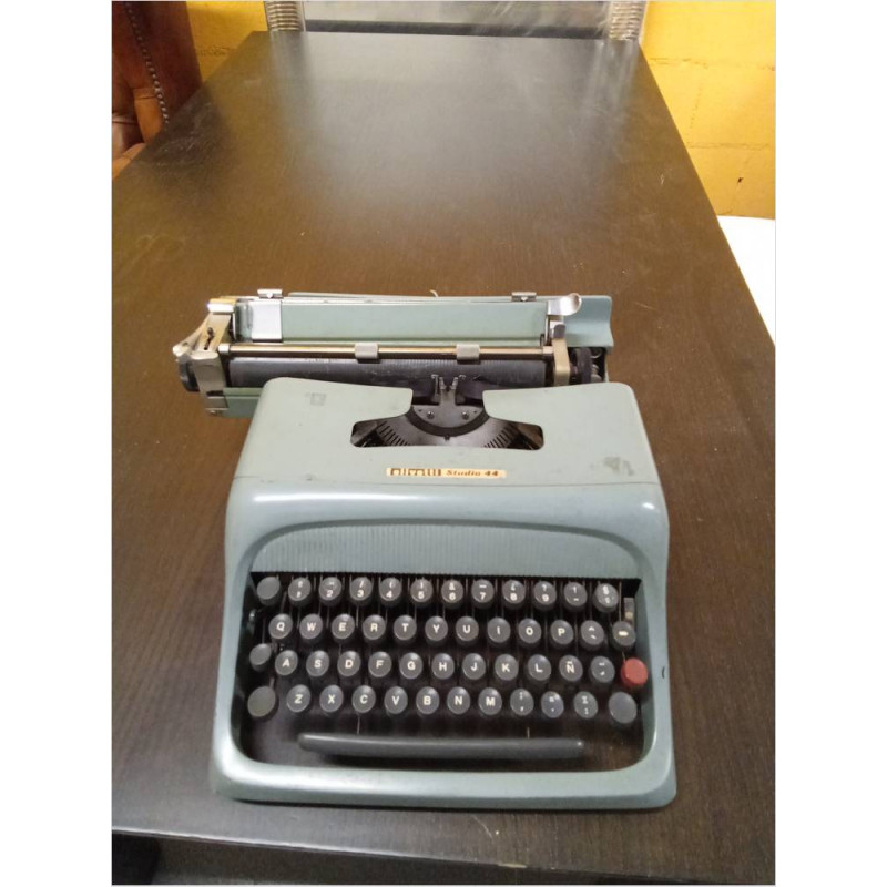 MAQUINA ESCRIBIR OLIVETTI STIDIO 44