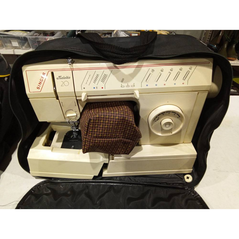 MAQUINA COSER SINGER