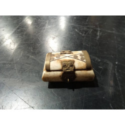 CAJA P.