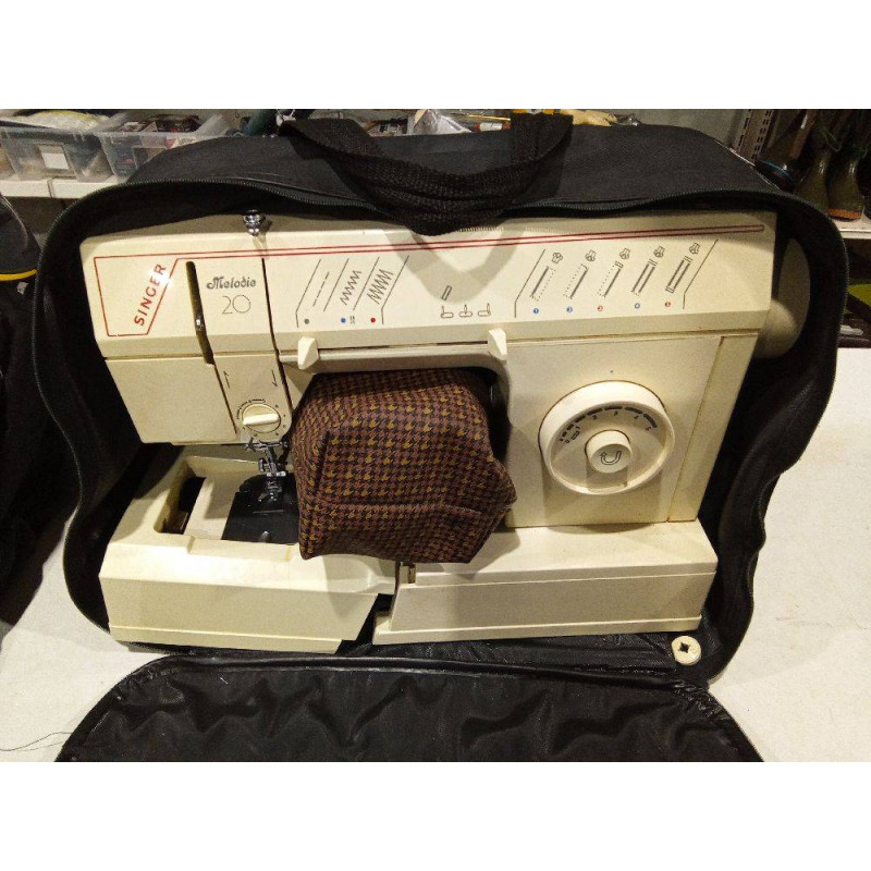 MAQUINA COSER SINGER