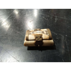 CAJA P.
