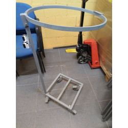 SOPORTE BOLSA BASURA ESCOBAS