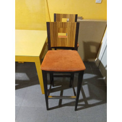 TABURETE CON RESPALDO