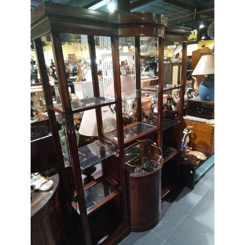 ESTANTERÍA DIVISORA CON CAMARERA 