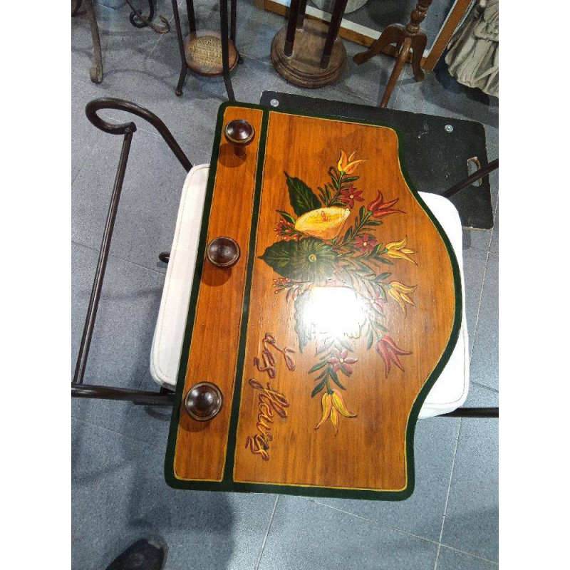 PERCHERO PINTADO