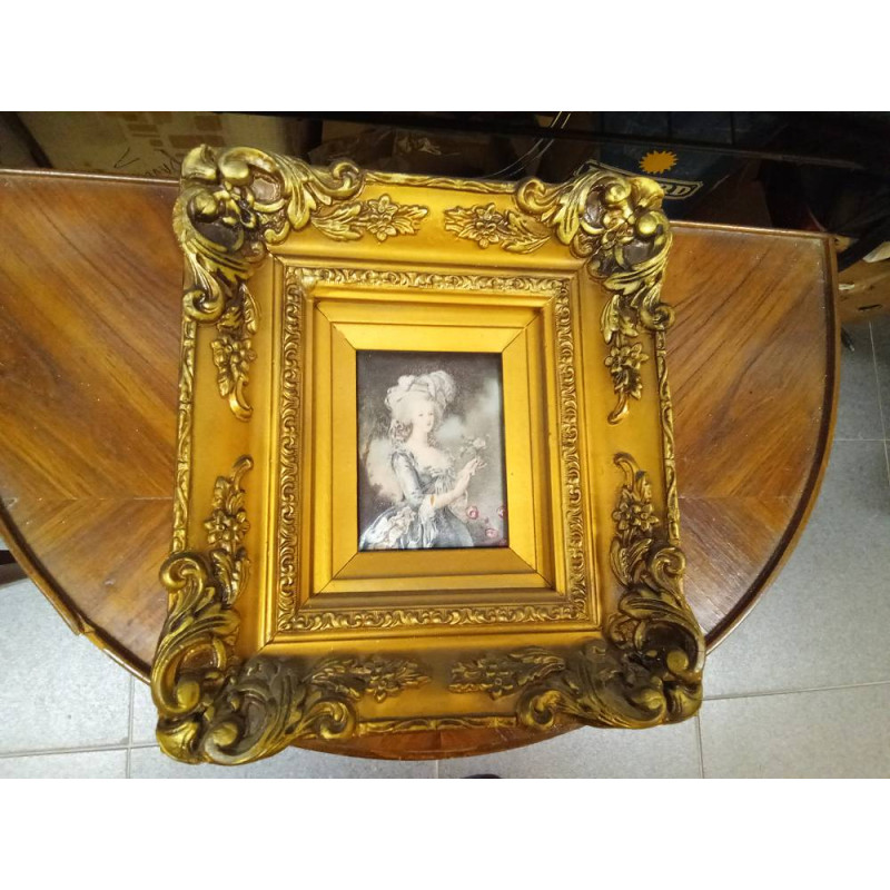 CUADRO DAMA SOBRE SEDA
