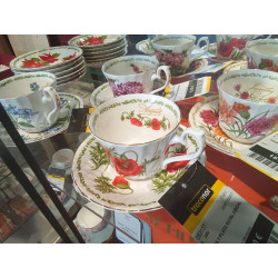 TAZA Y PLATO ROYAL KENDAL