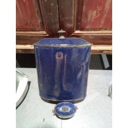 FUENTE DE PARED ESMALTADA...