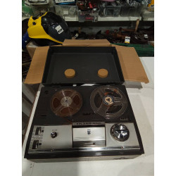 MAGNETOFONO DE CINTA GRUNDIG TK 140 CON ACCESORIOS