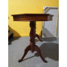 MESITA OCTOGONAL MADERA NOBLE CON DETALLE MARQUETERIA