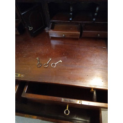 BURO ANTIGUO