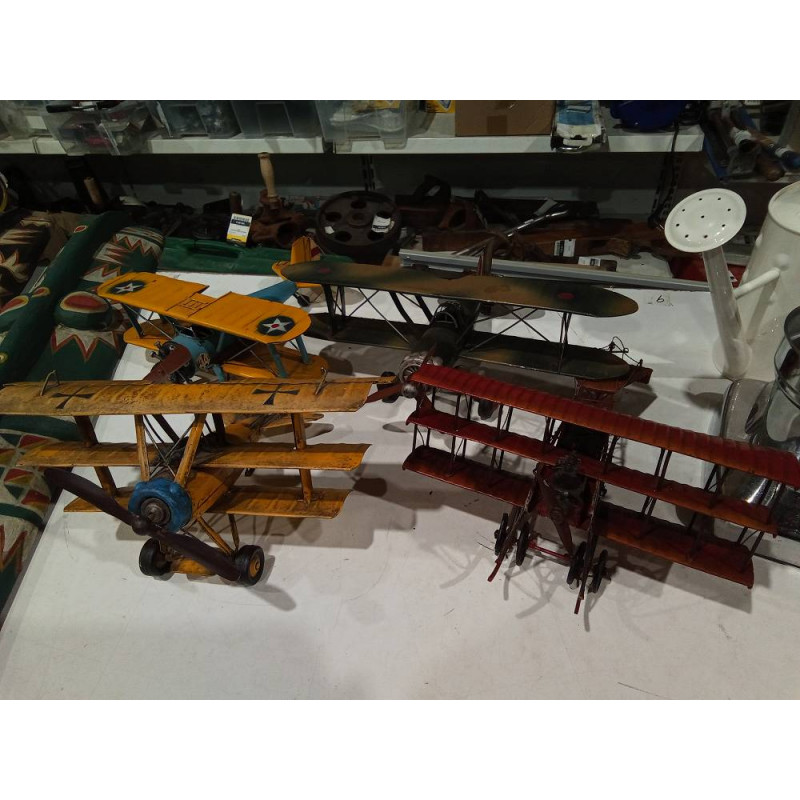 AVION METALICO