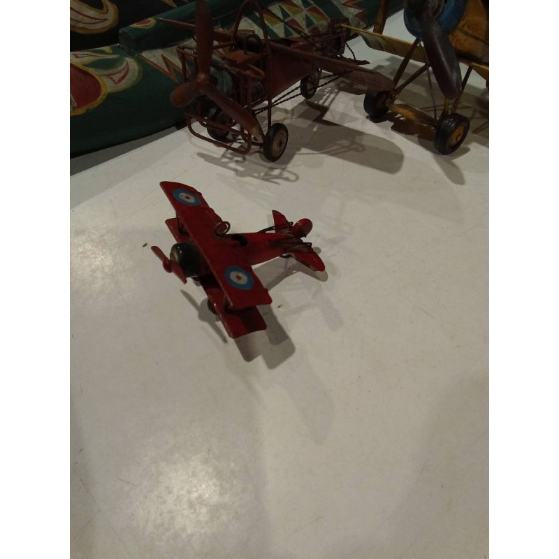 AVION METALICO