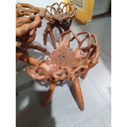 CONJUNTO RUSTICO DE RAIZ (MESA Y 4 TABURETES)