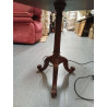 LAMPARA DE PIE EN MADERA CON  MESETA