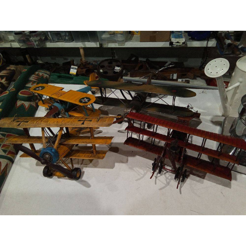 AVION METALICO
