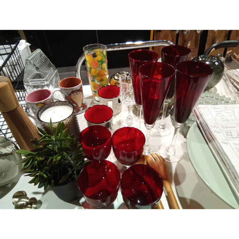 LOTE 4 COPAS ROJAS 