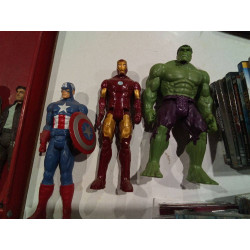 FIGURA AVENGERS