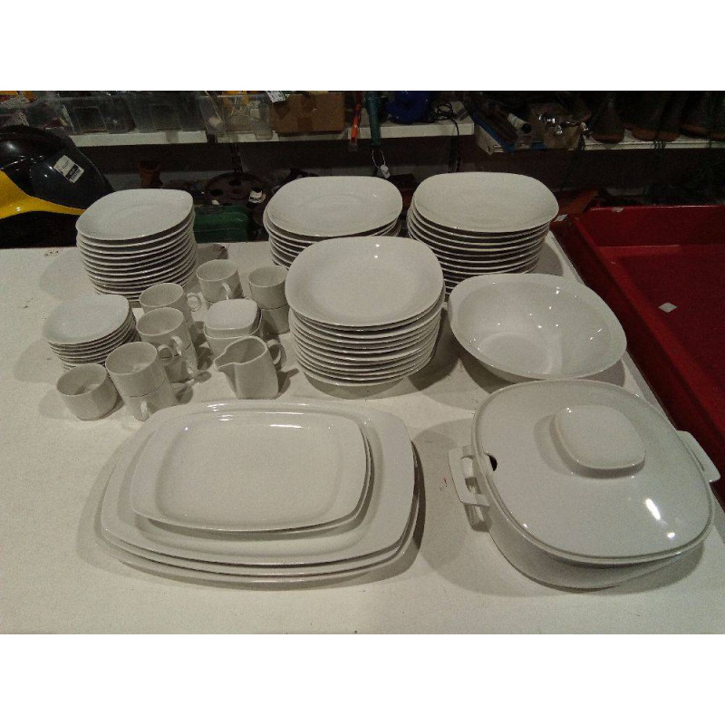 VAJILLA BABARIA 336   DE 12 CON SERVICIO DE CAFE(11POCILLOS Y 23 LLANOS)