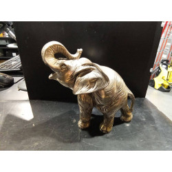 ELEFANTE BAÑO PLATA