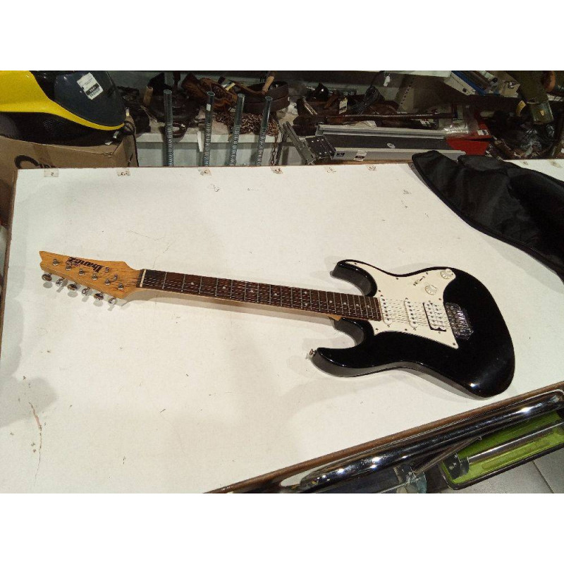 GUITARRA ELÉCTRICA 
