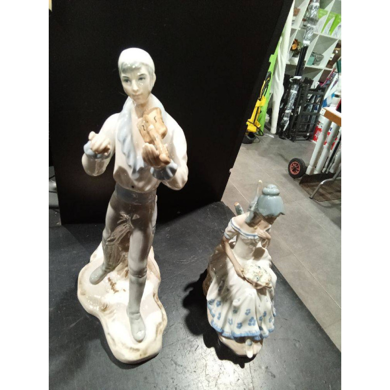 FIGURA PORCELANA