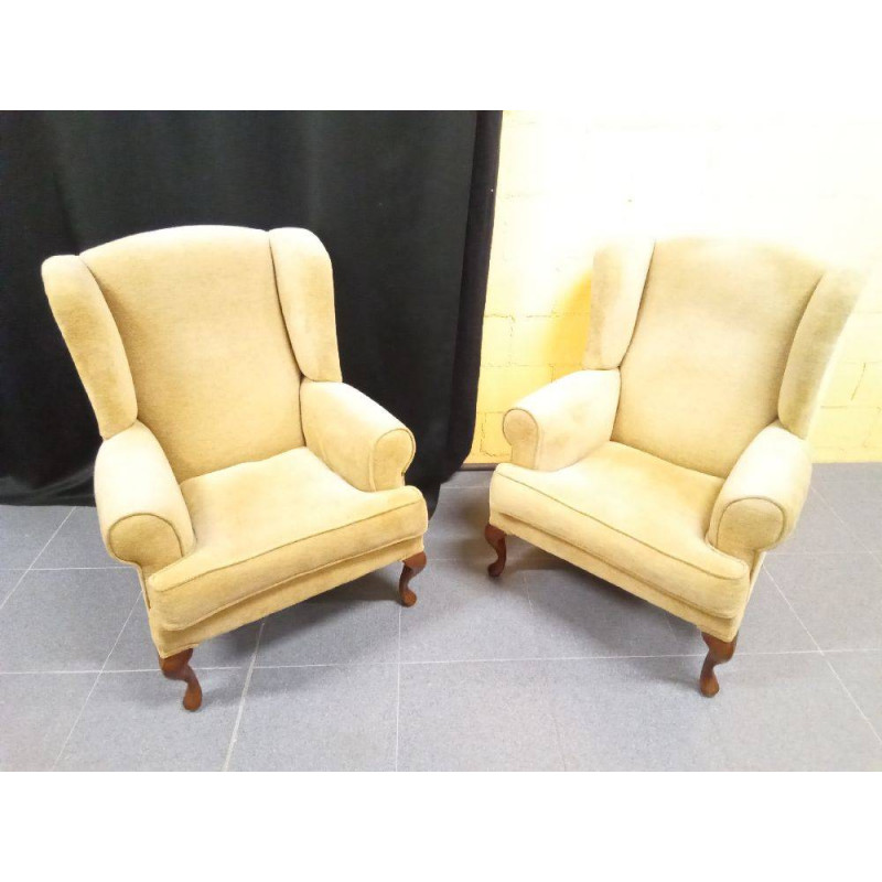 BUTACA OREJERA BEIGE