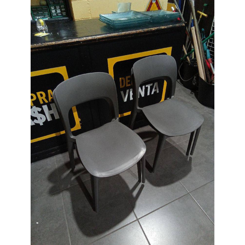 LOTE 4 SILLAS POLIPROPILENO DE DISEÑO