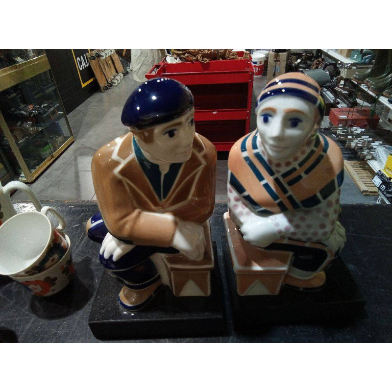 SUJETA LIBROS SARGADELOS