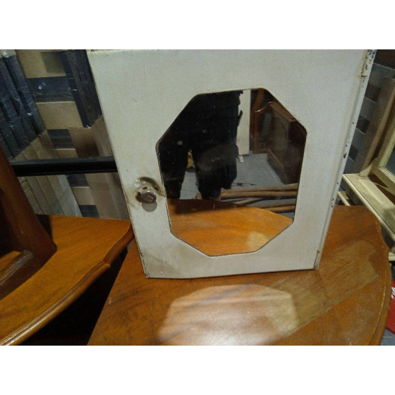 MUEBLE BAÑO ANTIGUO