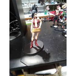 FIGURA MY HERO ACADEMIA MOMO