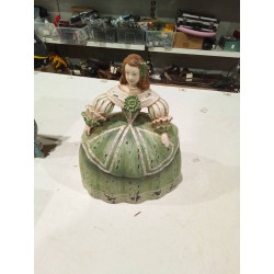 FIGURA MENINA