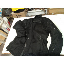 CAZADORA HELD CON PROTECCIONES