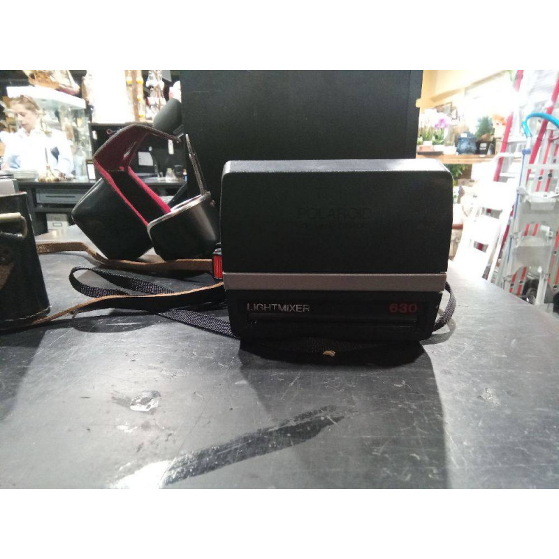 CAMARA POLAROID 630