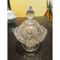 CAJITA DE CRISTAL TALLADO