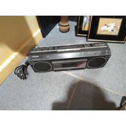 RADIO TOSHIBA A REVISAR