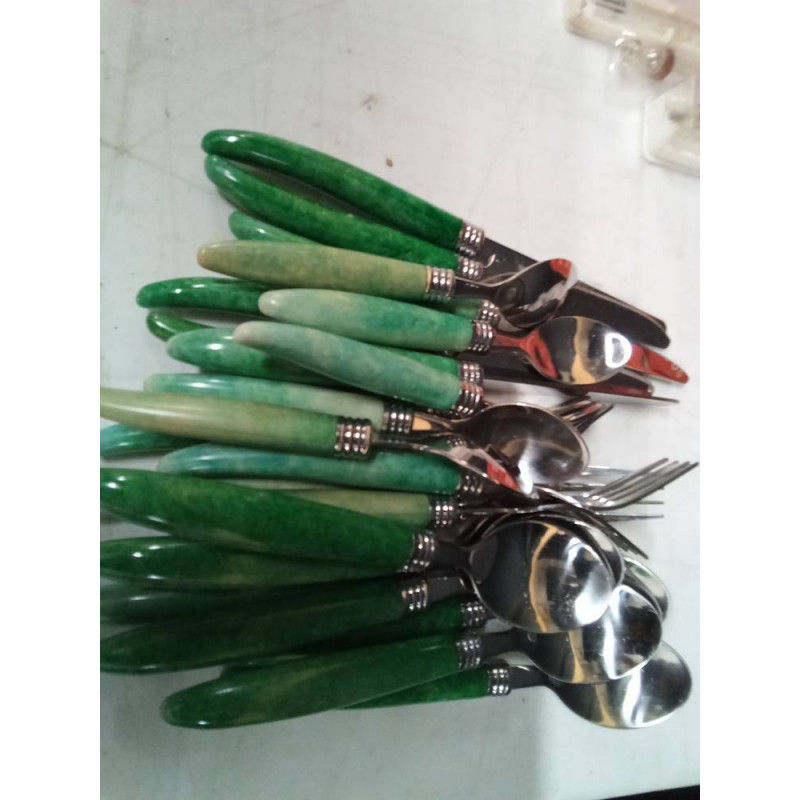 24 CUBIERTOS MANGO VERDE
