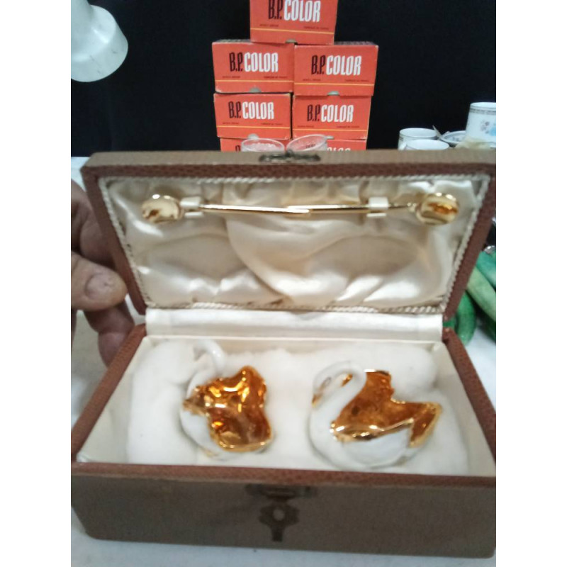 PAR DE CISNES  SALPIMENTEROS LIMOGES