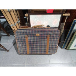 MALETA CUADROS