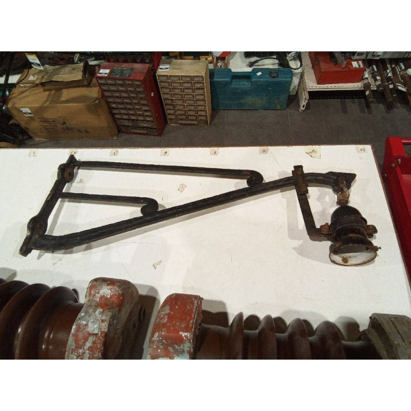 LUMINARIA DE ALUMBRADO PUBLICO ANTIGUO DE BETANZOS