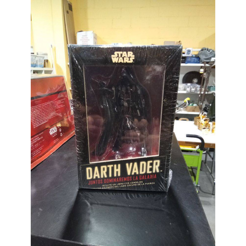 FIGURA DARTH VADER