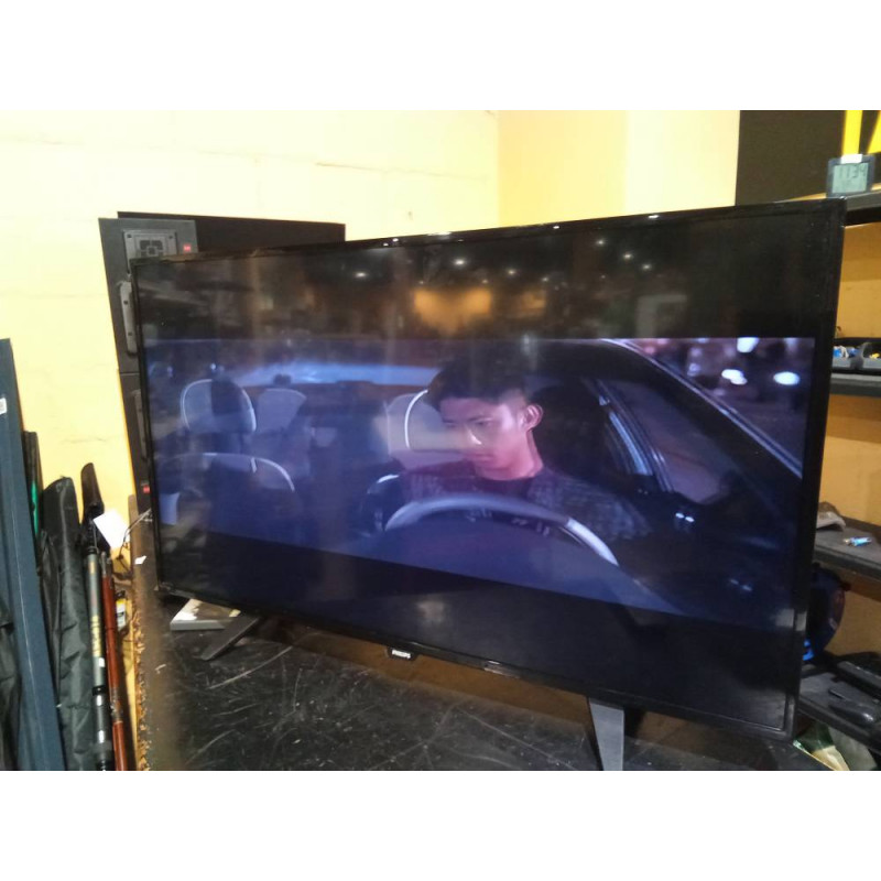 TELEVISOR PHILIPS 40 CON TDT Y MANDO