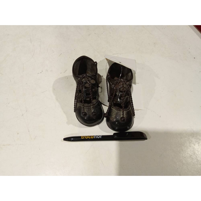 ZAPATITO DE HIERRO COLADO