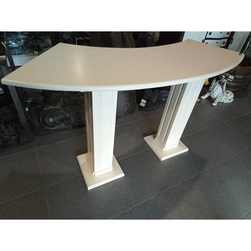 MOSTRADO BLANCO COLUMNA ESTRIADA